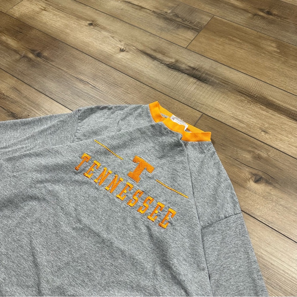Vintage 90’s Spike Sports Tennessee Embroidered Tee